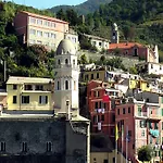 Escape Near Cinque Terre