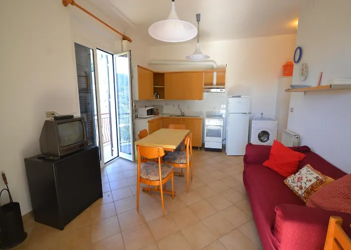 Escape Near Cinque Terre *