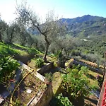 Escape Near Cinque Terre 모네글리아